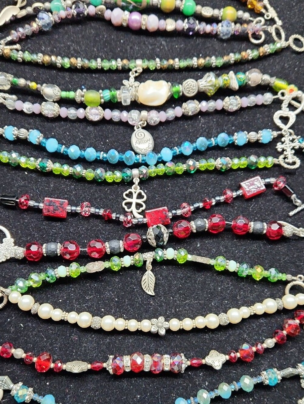 Multicolor Beaded Women's Bracelet Set - Elegant Gem and Pearl Accents - Picture 3 of 9